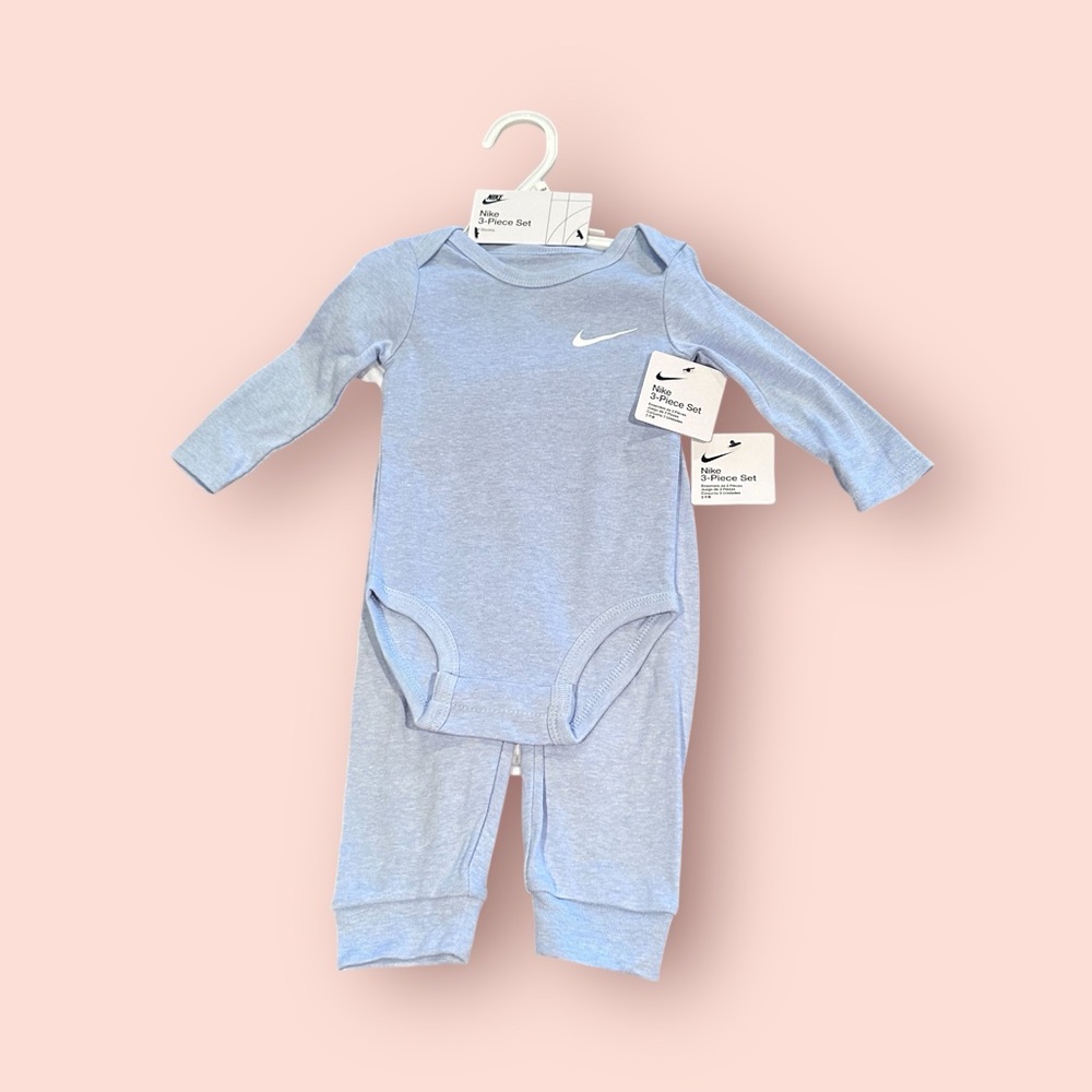 NWT Nike Light Blue Baby One-Piece Set Long & Short Sleeve Bodysuit & Pants 9M